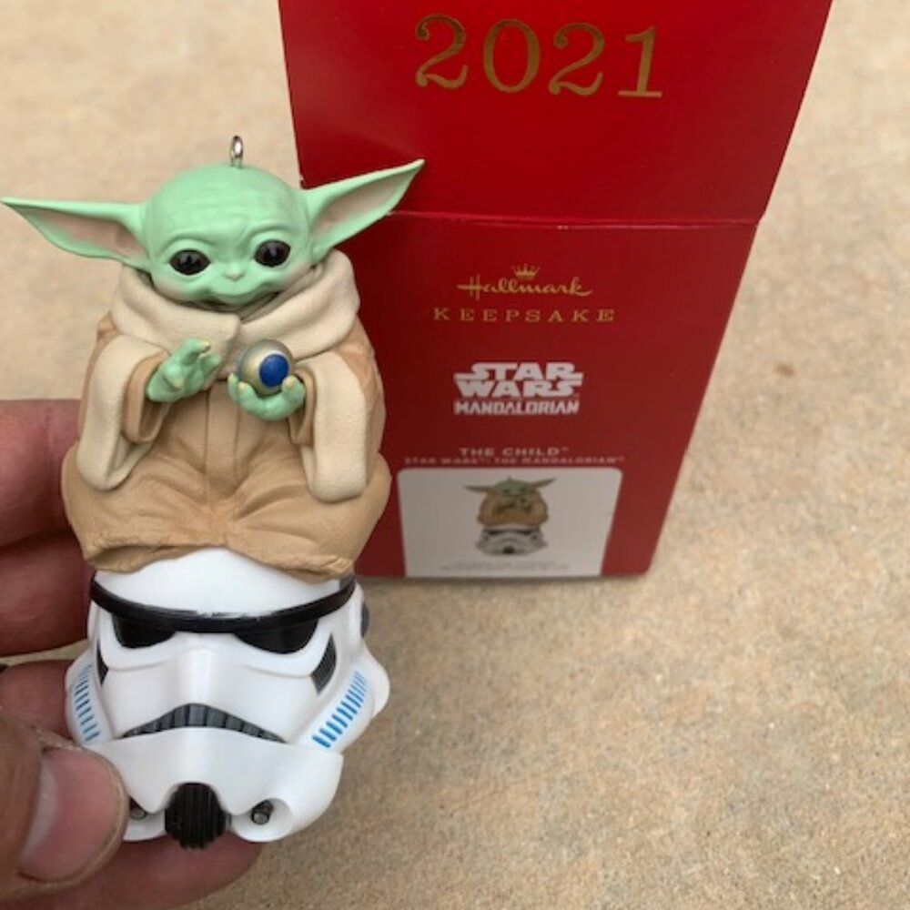 Brand New Hallmark Star Wars Christmas Ornament (2021)